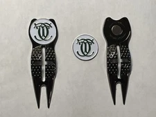 (1) The Country Club Crosshairs Divot Tool & 1" Coin Style Golf Marker