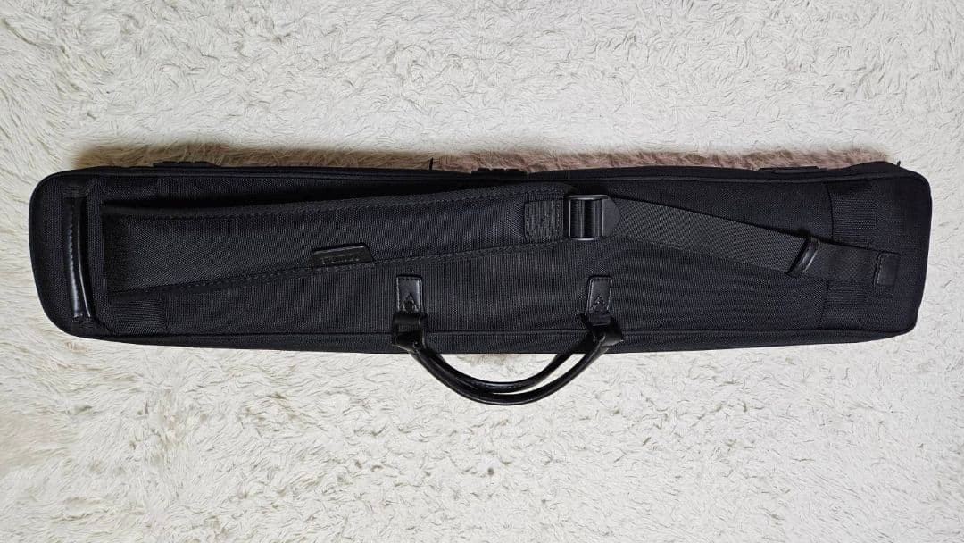 J.Flower 2B4S Soft Vinyl Cue Case Light Felt Interior Card