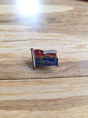 VINTAGE VENEZIA RIALTO BRIDGE VENICE ITALY RED BLUE FLAG SOUVENIR RARE PIN BADGE