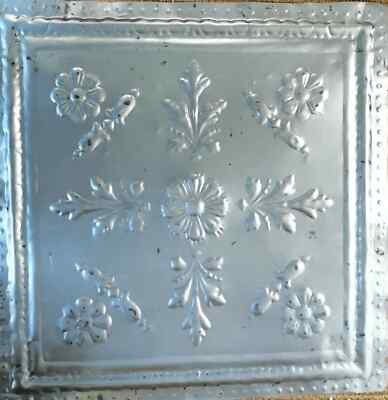 Vintage Amerikanische Zinnfliese Silber Metall Decke Wand Cafe Deko 63 cm Blumenkreuz
