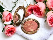 Ciate London Marbled Light Illuminating Blusher ~ Burnt (Warm Berry) NWOB