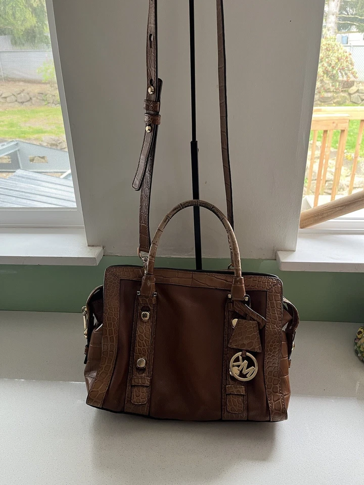 Bolso de mano para mujer MICHAEL KORS de cuero marrón de diseñador Foto 3 de 4