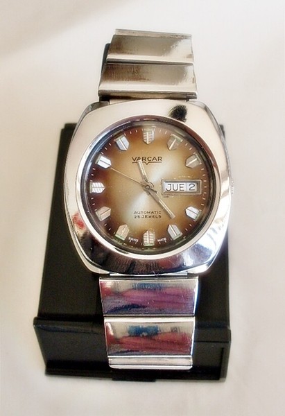 VARCAR AUTOMATIC VINTAGE WRISTWATCH UHR MONTRE RELOJ SWISS MADE