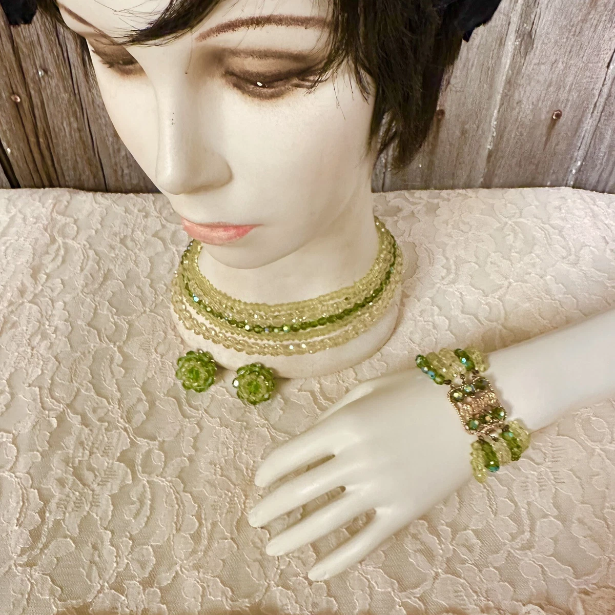 Lime shop green choker