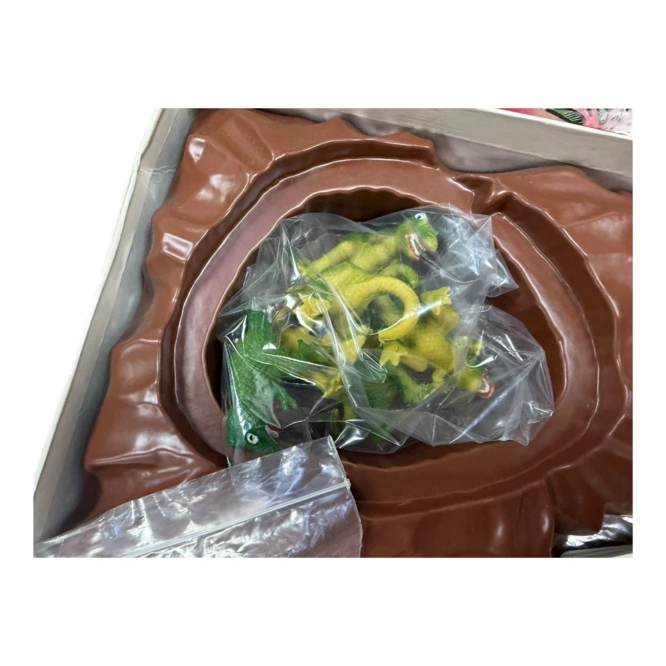 LOST VALLEY OF THE DINOSAURS 1985 BOARD GAME - Vintage 1980's Game - Image 4 of 4