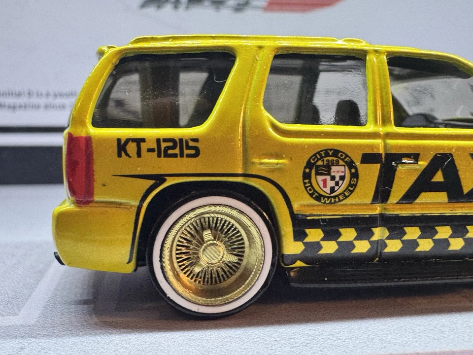 2010 Hot Wheels Yellow Cadillac Escalade Taxi Loose Lowrider 3D Swap Custom - Image 3 of 4