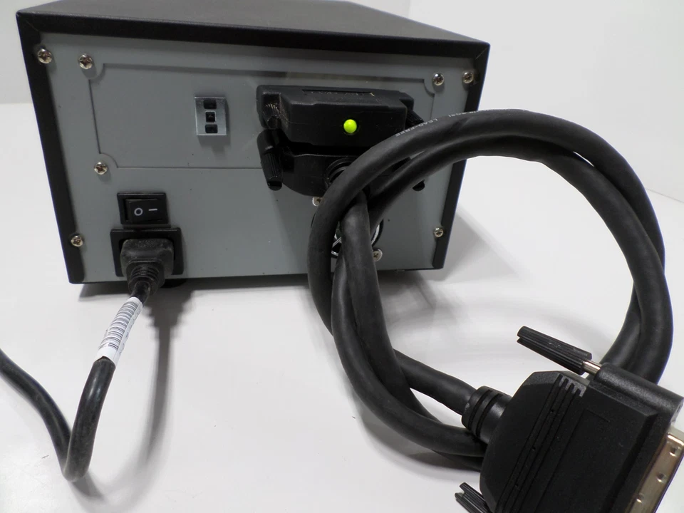 Quantum Ultrium LTO 2 External Tape Drive CL1002 - Image 3 of 4