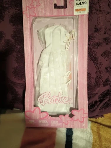 Vintage Bridal Barbie Fashions Wedding Dress W/ Veil And Shoes 2005  NIp. Read