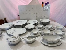 Noritake Patter Ivyne 6605 Platinum Trim 6 Piece Setting 46 Grouping Fine China 