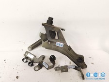 Original BMW  F07  Halter Seitenwand vorne rechts  7230576