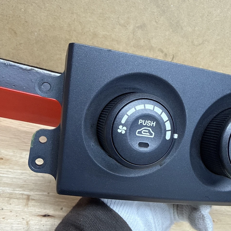 2007-2009 Kia Sorento LX AC Heater Climate Temperature Control 97250-3E360 OEM — 第 2/4 张图片