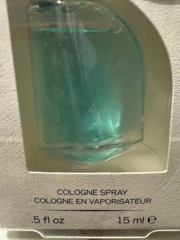 Spray de colonia Nautica .5 fl oz Foto 3 de 4