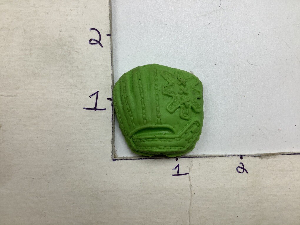 Vintage Original DIENER ERASER -- green BASEBALL GLOVE -- 1978