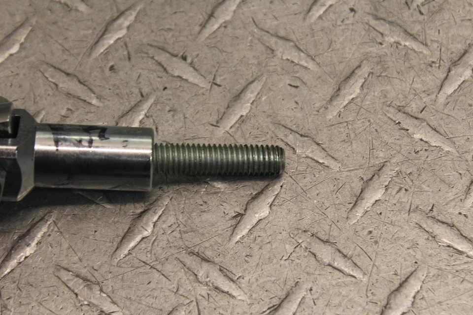 2000 HARLEY-DAVIDSON SOFTAIL FXST RIGHT REAR PASSENGER FOOT STEP PEG - Image 4 of 4