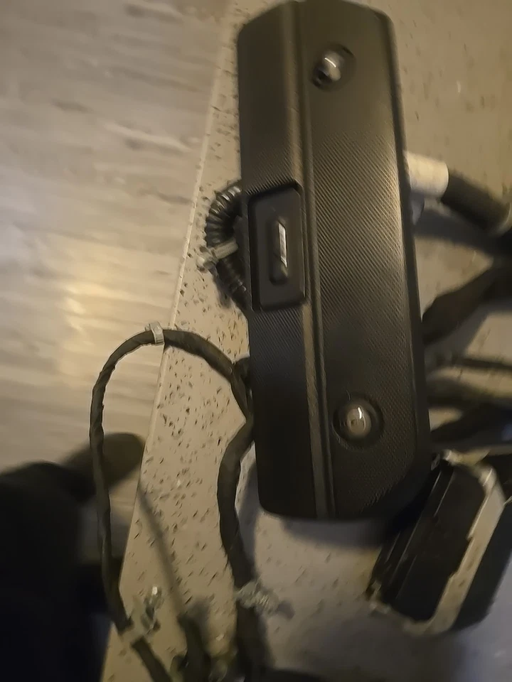 OEM 2019-2023 GMC SIERRA 1500 puerta trasera manija base cámara con montaje completo OEM Foto 2 de 4