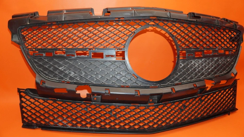 РЕШЕТКА РАДИАТОРА MERCEDES BENZ SLK350 2012 2013 2014 2015 2016 SLK300 A172 888 0160 OEM - Изображение 3 из 4