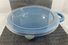 Mad Hungry Everything Mixing Bowl Glazed Blue w/Lid. Discontinued. Hard To Find.