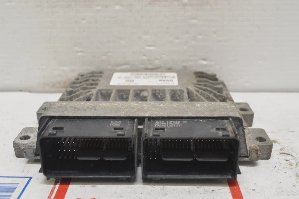 Ford Transit Connect HV6A-12A650-SA 2018 unidad de módulo de control del motor Ecm L70 049 Foto 2 de 4