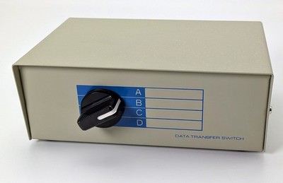 Data Switch Box 4 Port 4x manuell für Drucker, ser. Geräte D-SUB 25 *NEU + OVP*