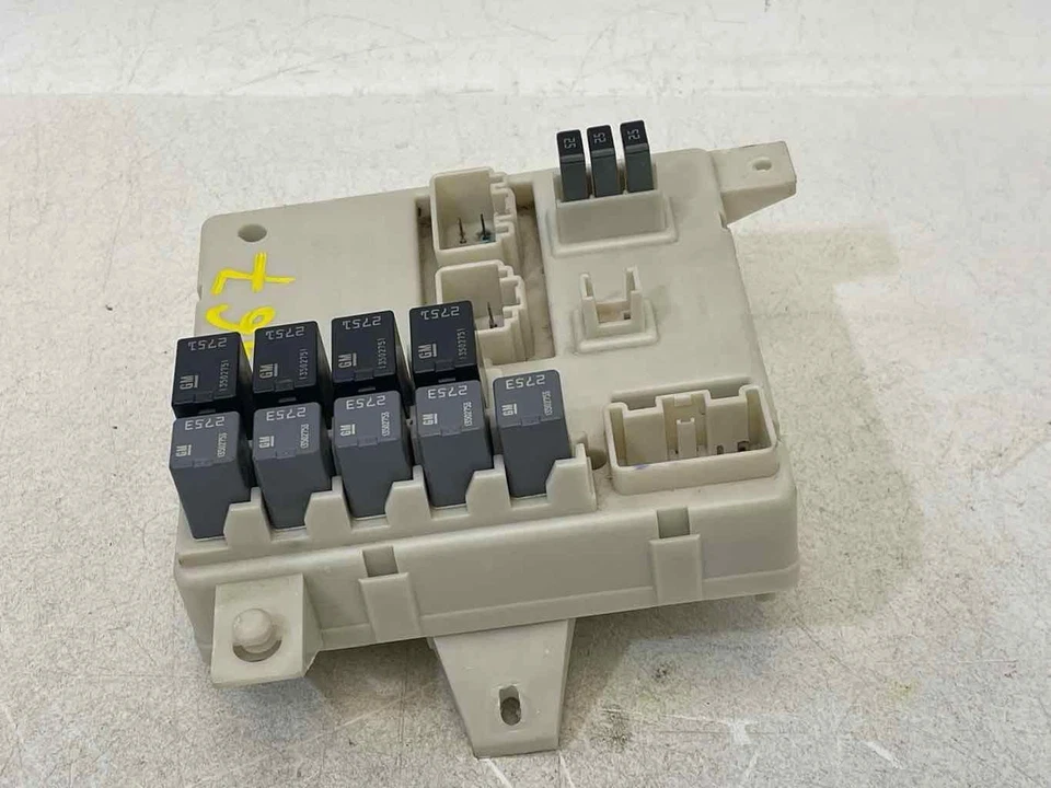 Подходит для приборной панели 13-16 GMC ACADIA жгут проводов распределительная коробка 23106753 от оригинального производителя - Изображение 2 из 4