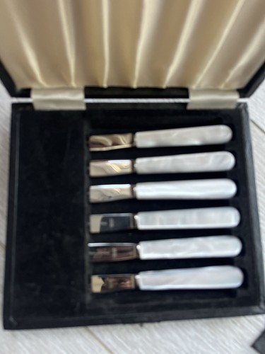 Viners of Sheffield England Set di 6 coltelli in acciaio inox in orig. Scatola - Foto 2 di 6