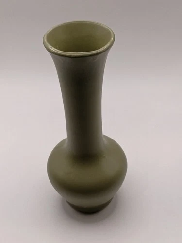 MCCOY POTTERY 9" OLIVE GREEN FLORALINE VASE USA 403