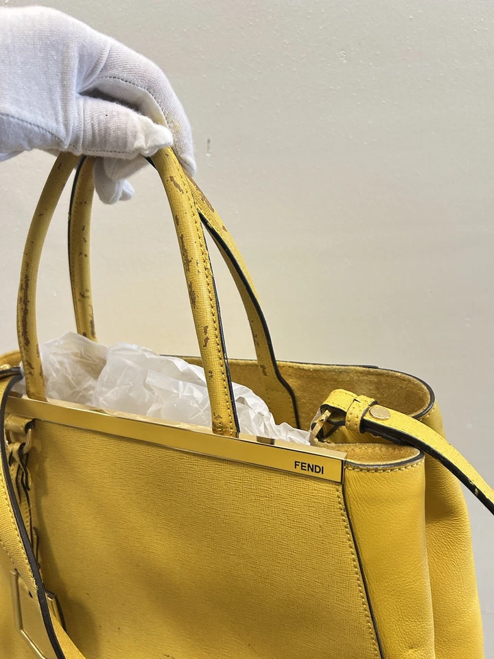 FENDI 2 Jours Medium tote bag In Punch Yellow calf leather Strap Peekaboo - Image 4 of 4