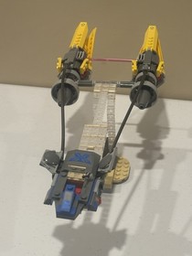 LEGO Star Wars: Anakin Skywalker and Sebulba's Podracers (7962)