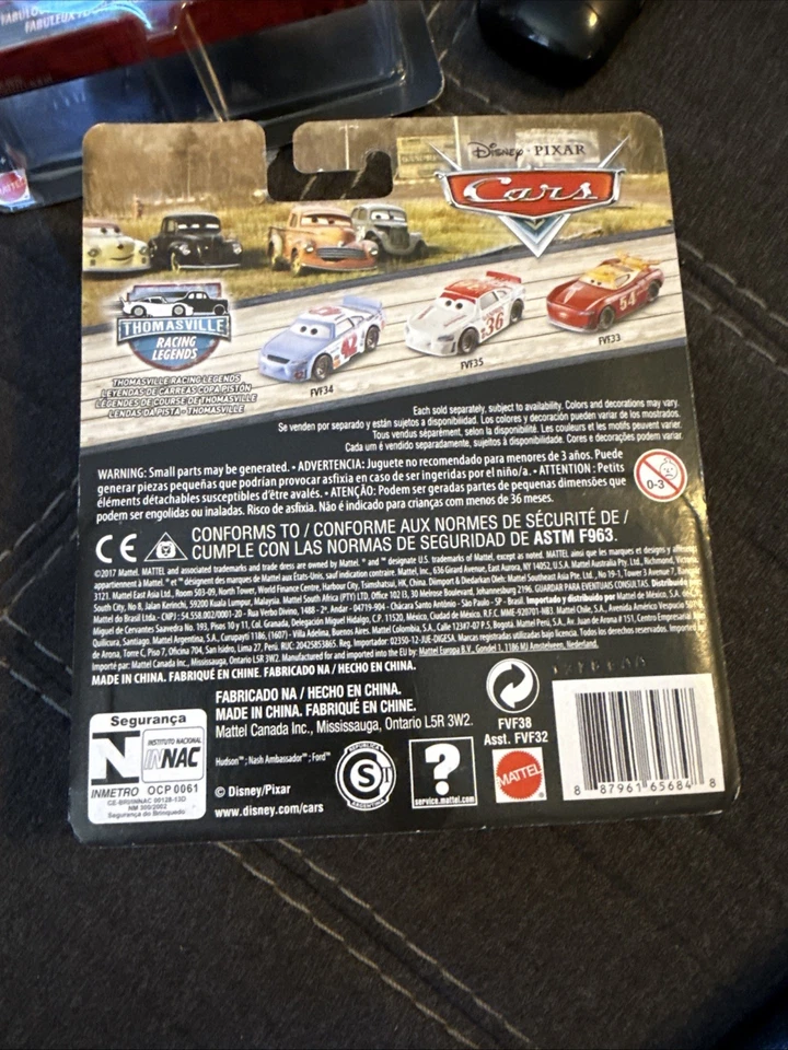 Coches Mattel Disney Pixar FABULOUS LIGHTNING MCQUEEN Thomasville Racing Legends Foto 2 de 2