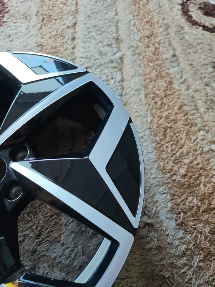 10A 601 025H Eine Alufelge - Bild 4 von 4