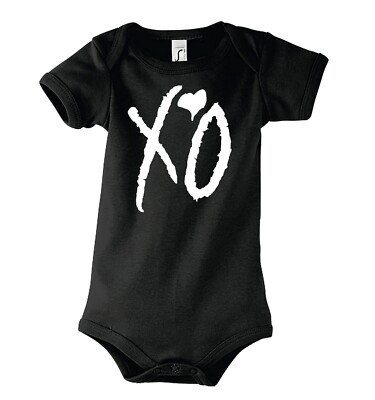 Youth Designz Baby Strampler XO Print Body Fun Spruch The Weeknd Hip Hop Musik