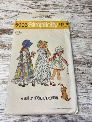 Vintage 1970's Simplicity Pattern 5996.  Toddler/Girls  Holly Hobbie Fashion