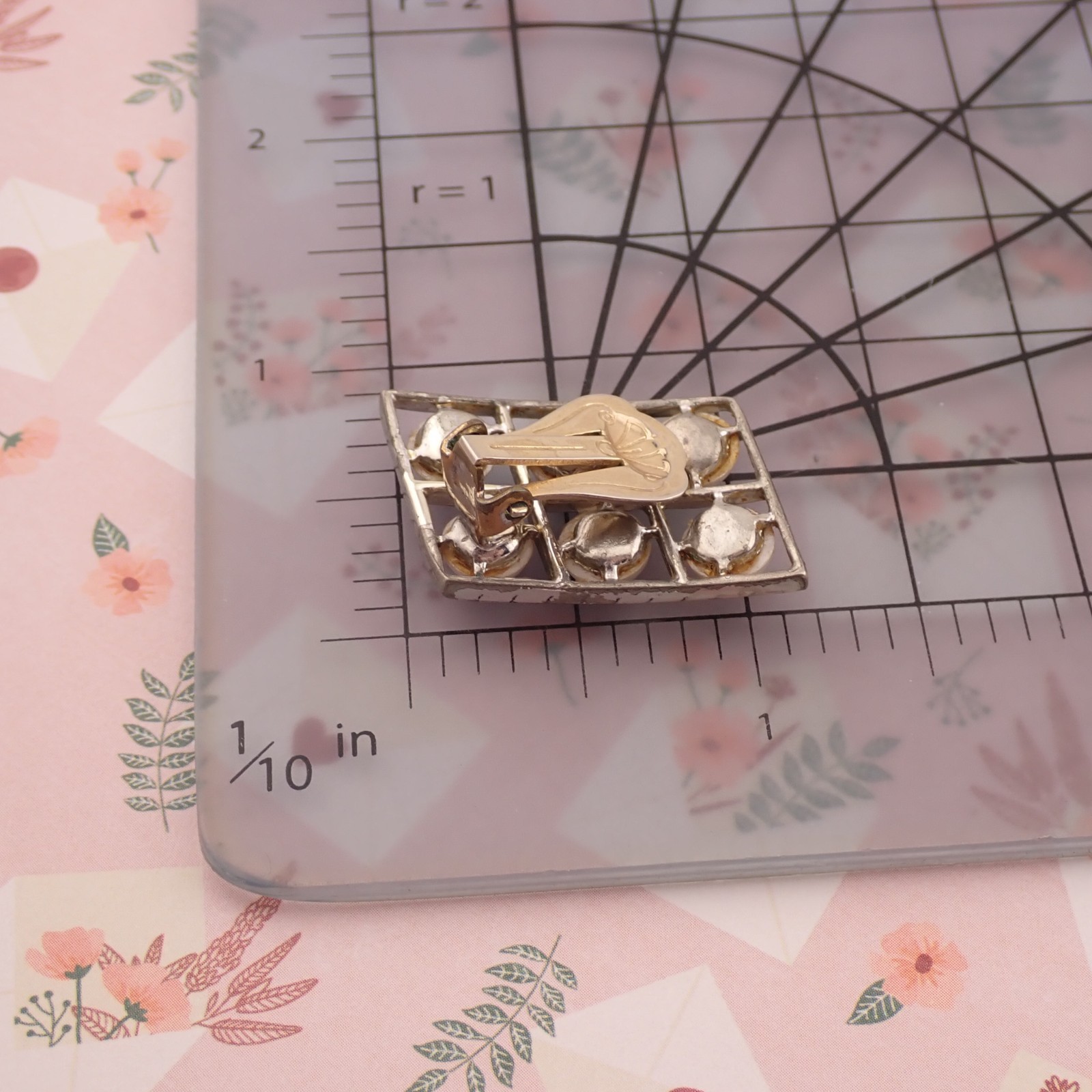 Vintage Simulated Pearl Rectangular Open Frame Si… - image 5