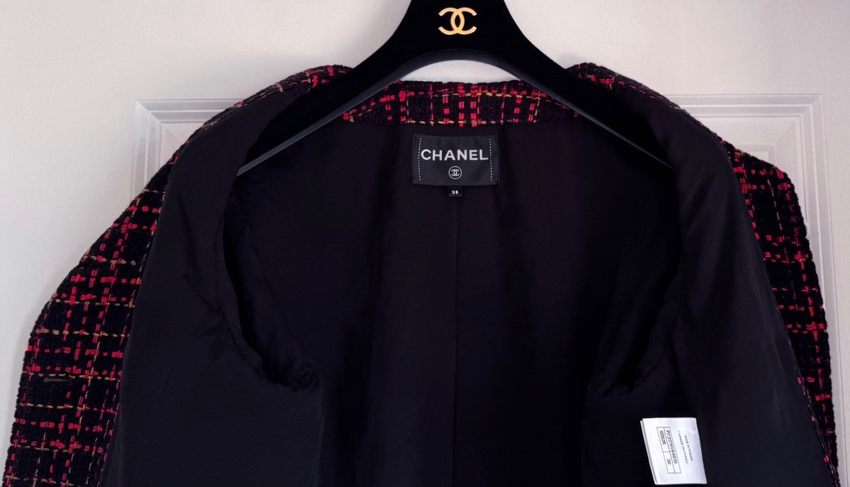 CHANEL 22A BLACK RED YELLOW TWEED RIBBON RUNWAY JACKET 38 | eBay