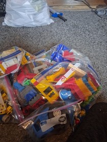Lego Duplo 5554 Thomas Load and Carry Train Set 2005 Used MIXED LOT