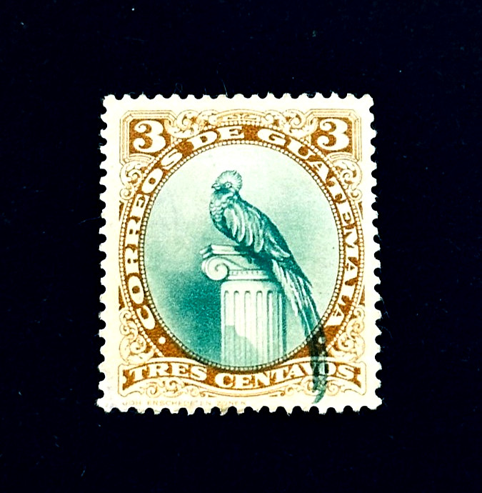 GUATEMALA Stamp - 1939 Quetzal Bird 3c Sn 295 MHR r62