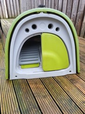 Omlet Eglu Classic Chicken Coop with 2m Run Plus Glug And Grubs