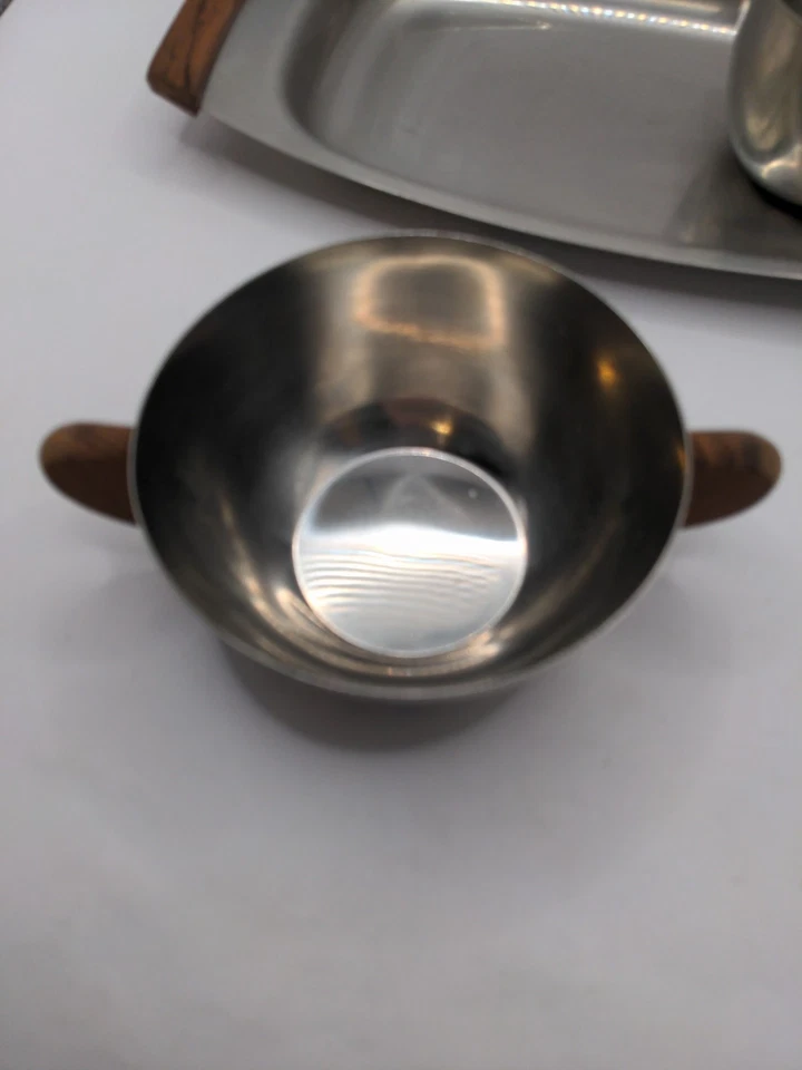 Juego de crema y azúcar danesa de acero inoxidable y madera de teca MCM de colección con placa base Foto 4 de 4