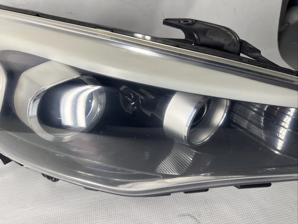 Faro izquierdo de xenón HID de xenón para Kia Cadenza 2014-2016 OEM 921013R730 Foto 4 de 4