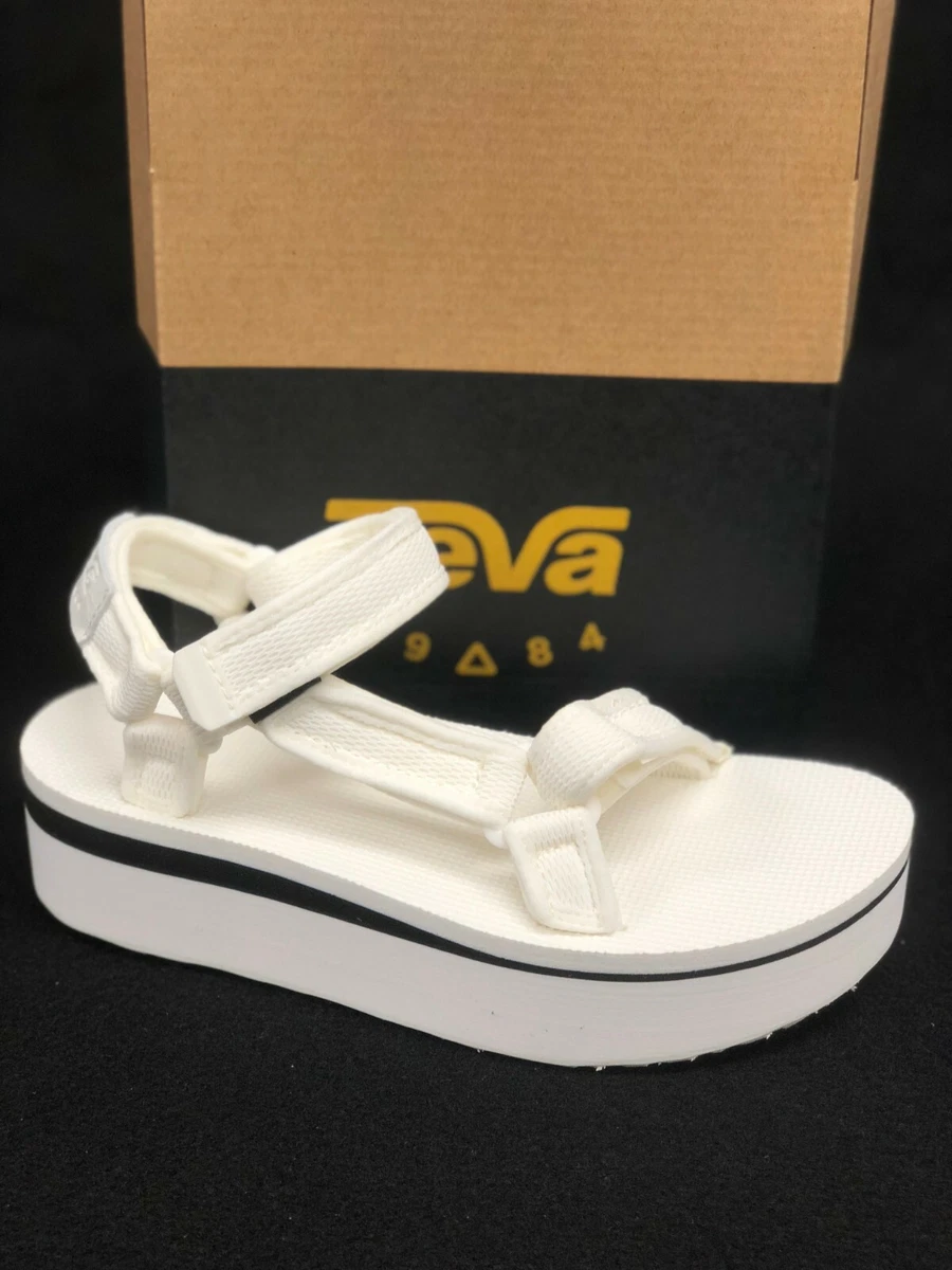 Teva Women s Flatform Universal Mesh Print Platform Sandals Bright