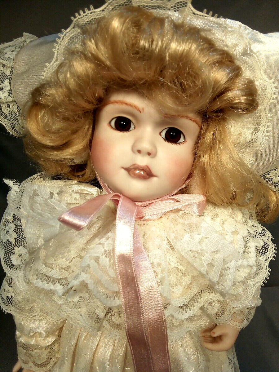 Porcelain Doll (196) 15