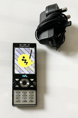 Sony Ericsson Walkman W995 (O2) schwarz Retro Handy guter Zustand & Stecker