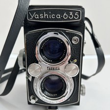 Yashica Yashica-D Twin Lens Reflex TLR Camera Black Medium Format 120mm Film