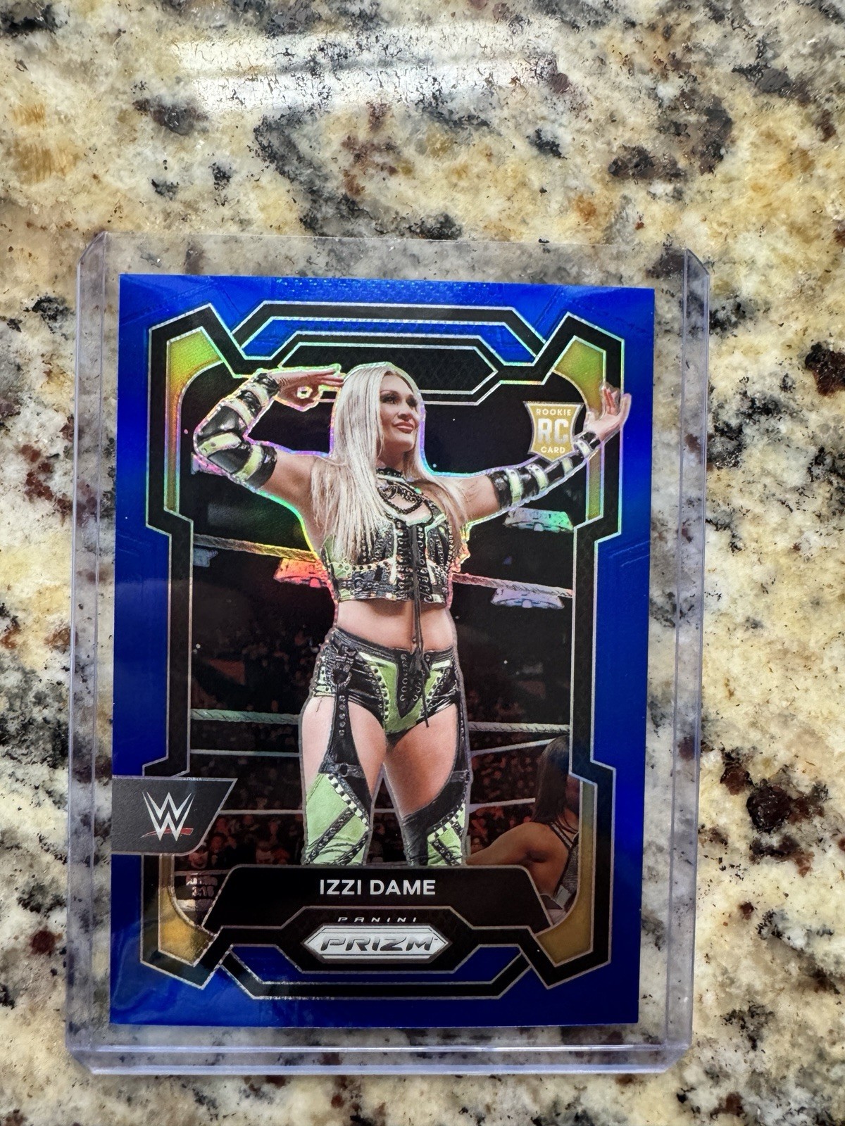 Izzi Dame 2024 Panini WWE Prizm Blue Prizm /199 #116 NXT Rookie