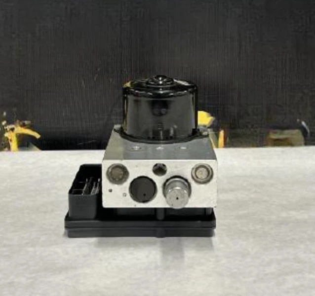 2006-2011 Nissan Armada ABS Anti Lock Brake Actuator Pump Assembly Oem — 第 2/4 张图片