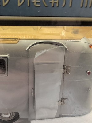 Airstream Trailer 92005 1/18th Scale Motor City Classics 2002 for