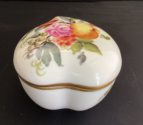 Herend Fruits & Flowers Motif 3" Heart Shape Trinket Box & Lid # 6005 BFR - Picture 6 of 7