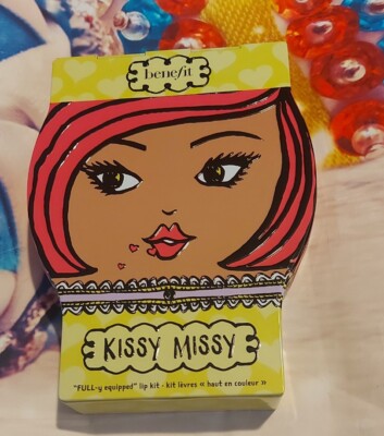 Benefit Kissy Missy voll ausgestattetes Lip & Cheek Kit Set