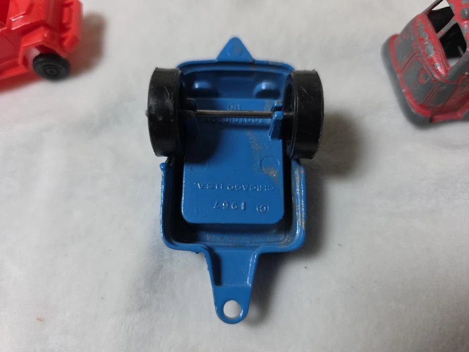 VTG Lot of Mixed Toy Cars Trucks Diecast And Plastic Tootsie Tonka Dinky - Image 3 of 4