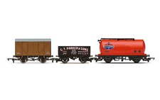 Hornby R60048 RailRoad Triple Wagon Pack Mixed Wagons with Box Van